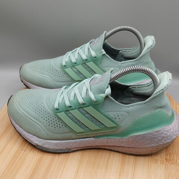 Adidas Shoe Womens 7.5 Ultraboost 21 Primeblue Sage Green Running FY0408 Flaw - Picture 1 of 10